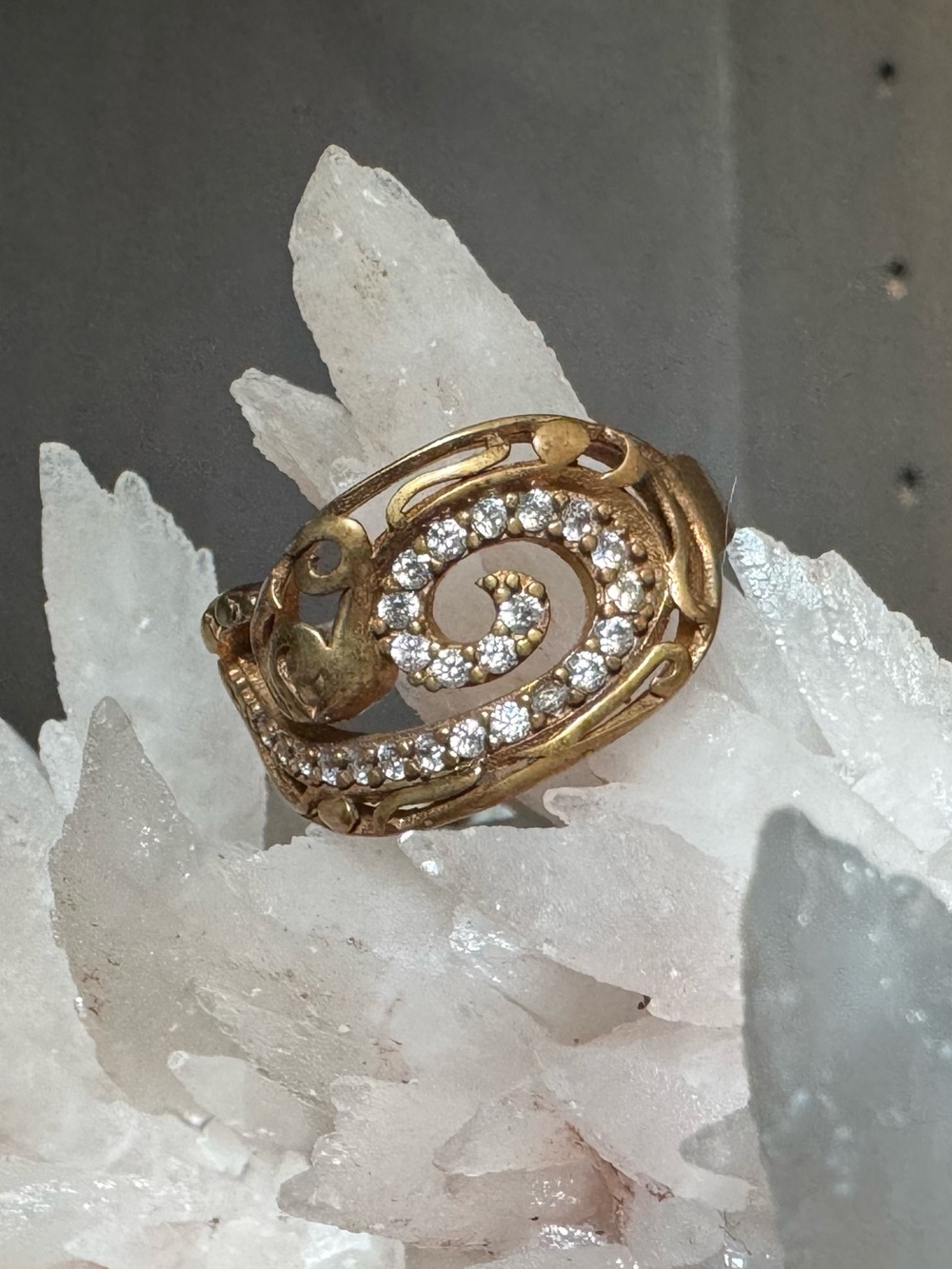 Golden Swirl Ring